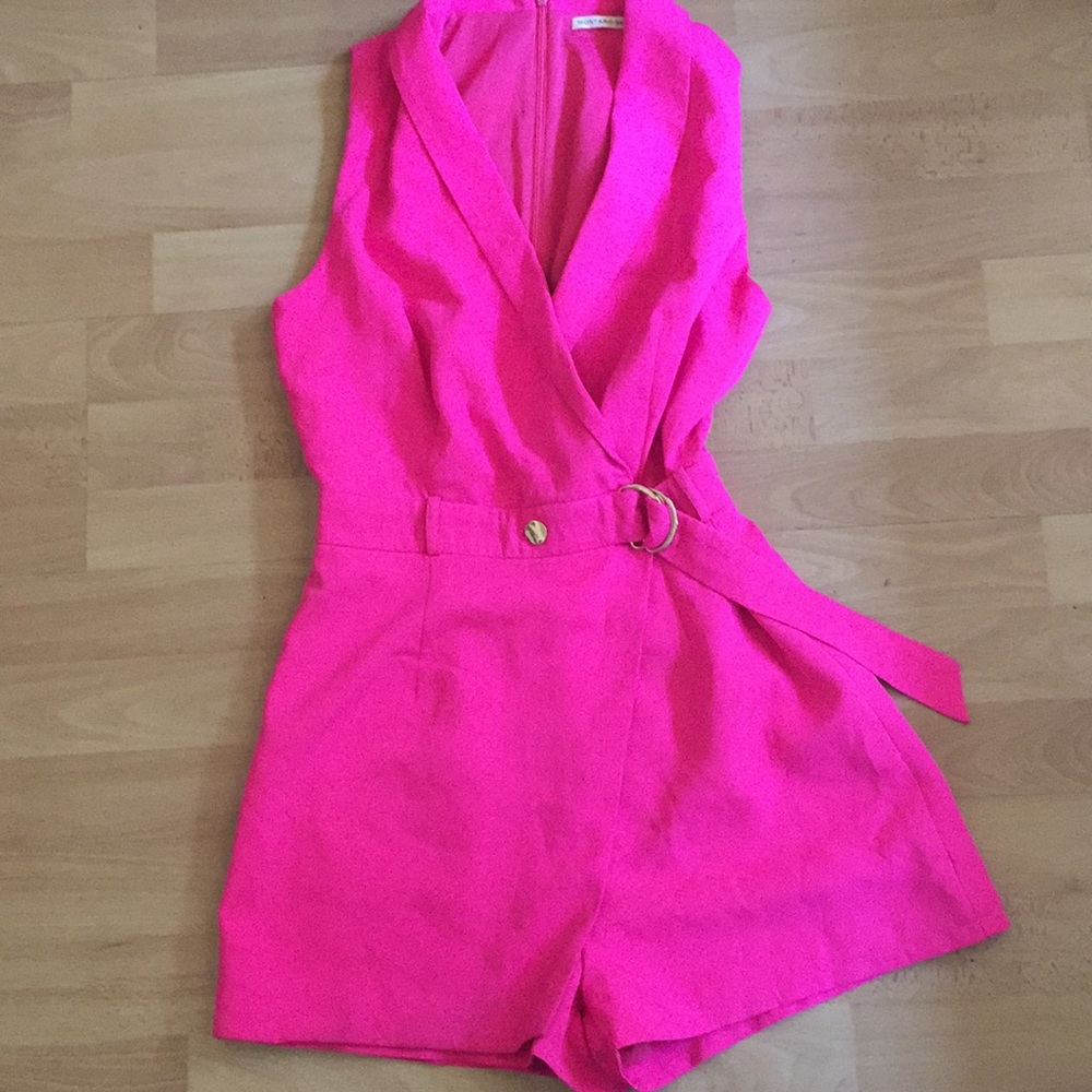 Romper belted.